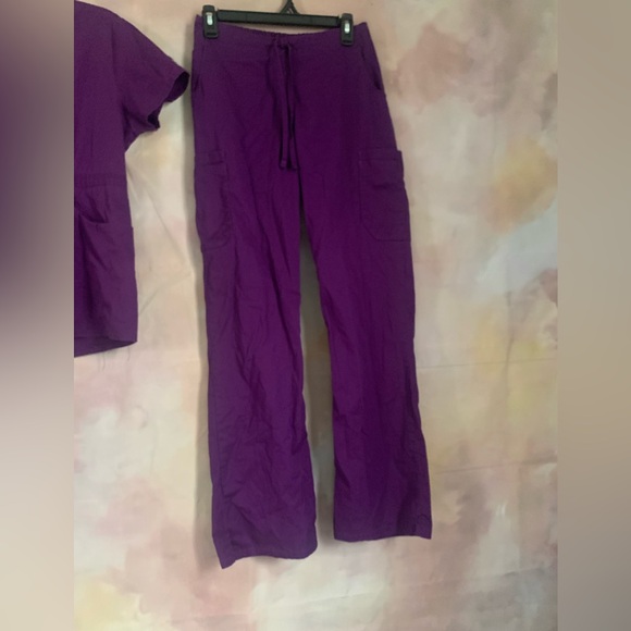 Buttersoft Scrub Set - Picture 3 of 9